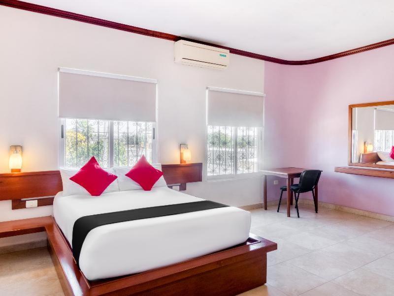 Monte Salerno Hotel & Suites Montemorelos Room photo