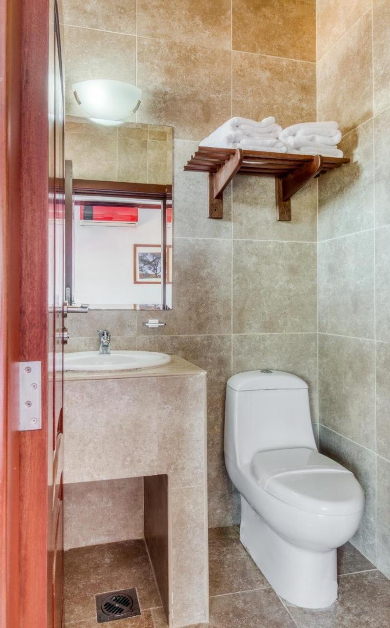 Monte Salerno Hotel & Suites Montemorelos Room photo