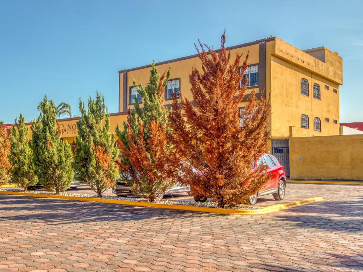 Monte Salerno Hotel & Suites Montemorelos Exterior photo