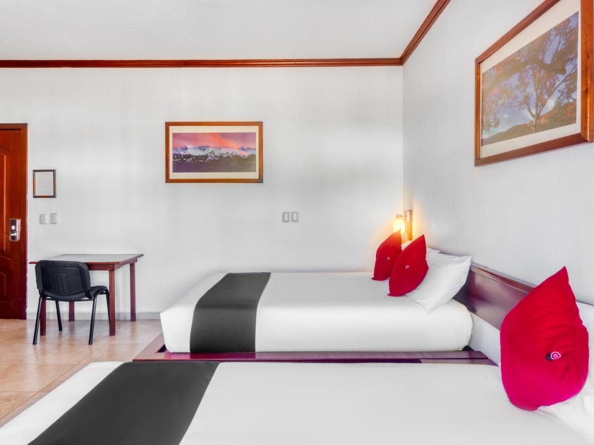 Monte Salerno Hotel & Suites Montemorelos Exterior photo