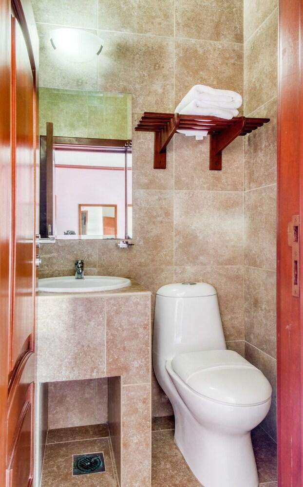 Monte Salerno Hotel & Suites Montemorelos Exterior photo